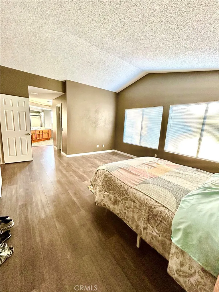 11691 Via Colina, Moreno Valley, California 92555 home-pic-43