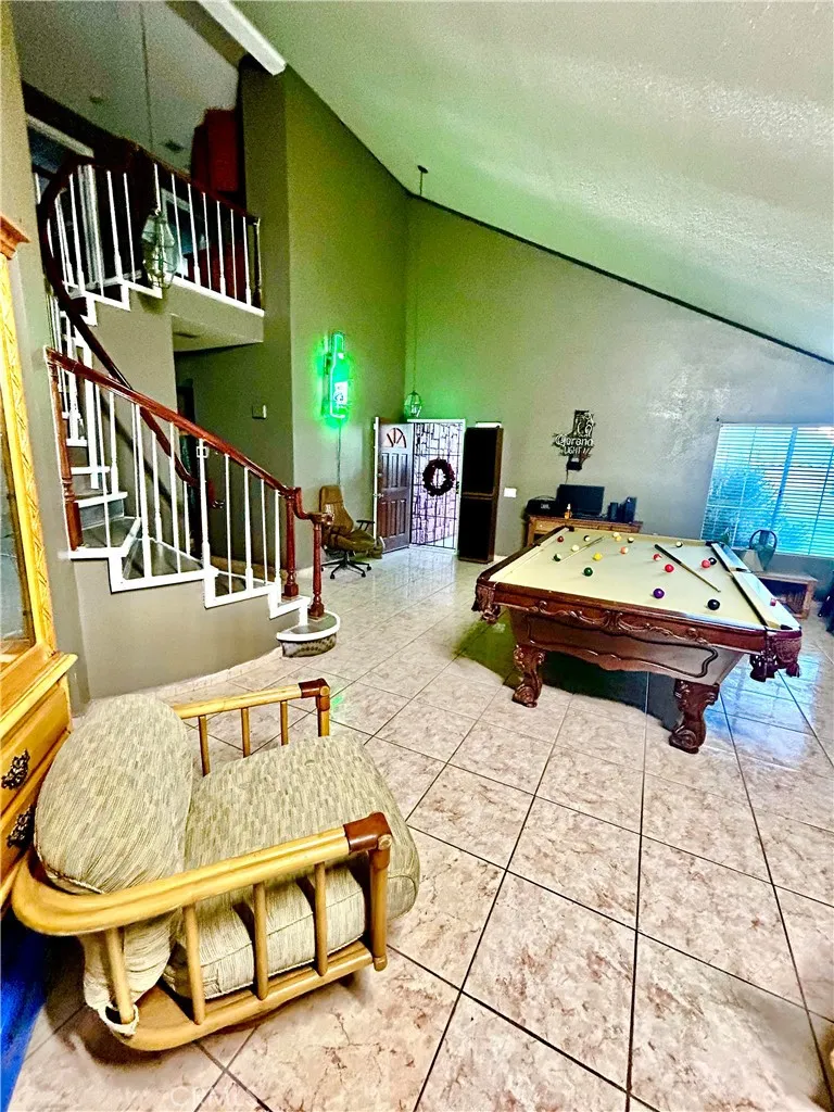 11691 Via Colina, Moreno Valley, California 92555 home-pic-15