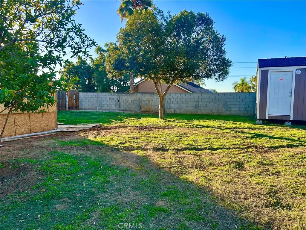 11691 Via Colina, Moreno Valley, California 92555 home-pic-32