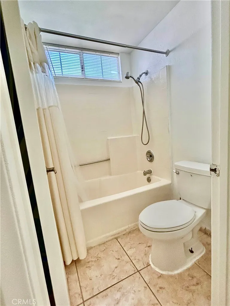 11691 Via Colina, Moreno Valley, California 92555 home-pic-50