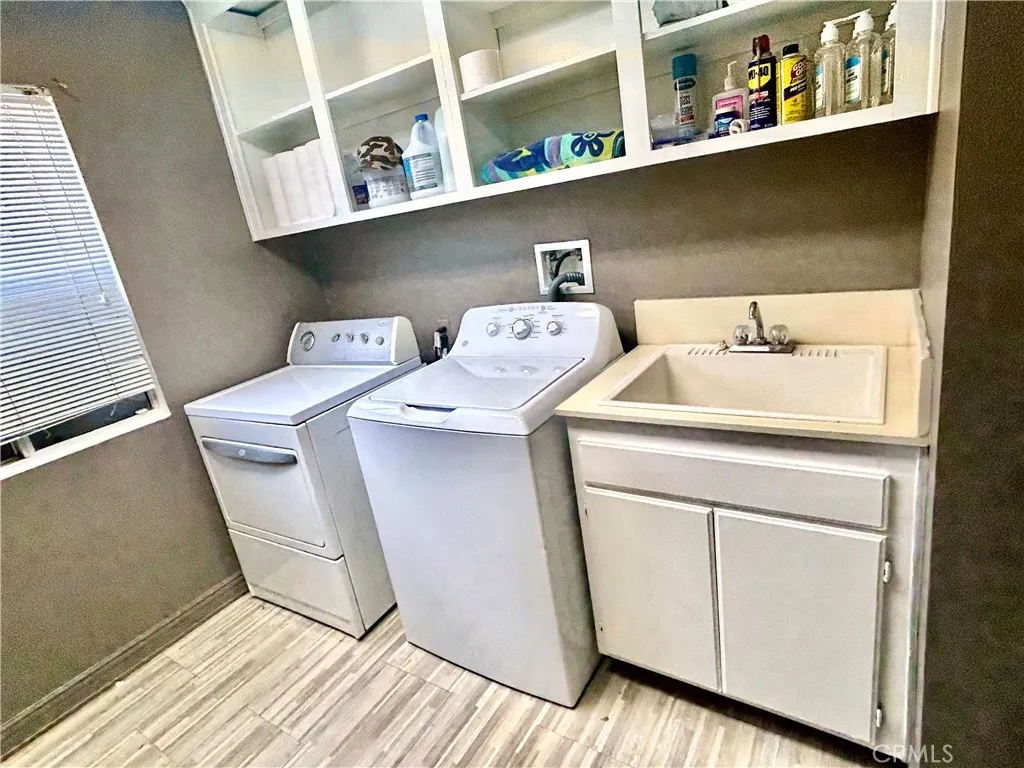 11691 Via Colina, Moreno Valley, California 92555 home-pic-16