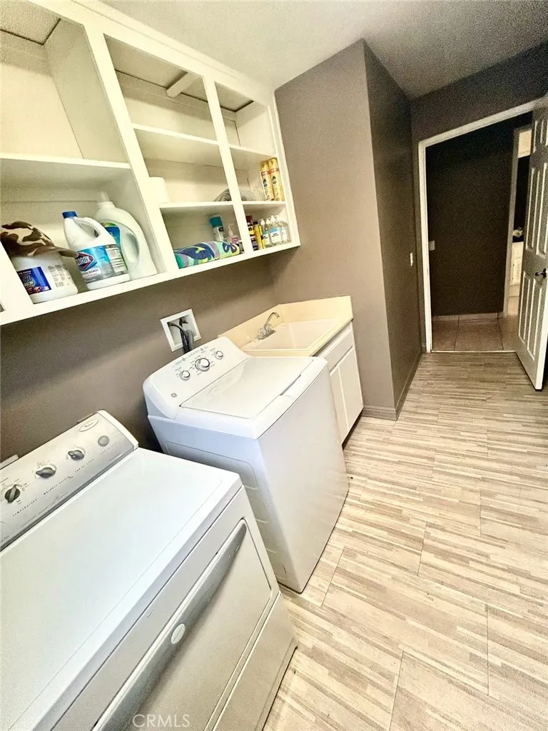 11691 Via Colina, Moreno Valley, California 92555 home-pic-17