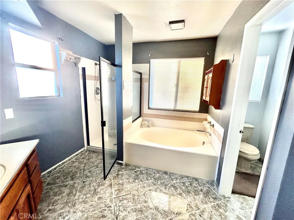 11691 Via Colina, Moreno Valley, California 92555 home-pic-36