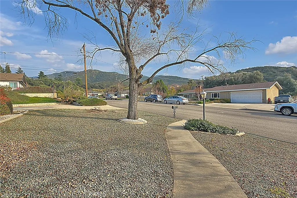 35850 Cornell, Yucaipa, California 92399 home-pic-4
