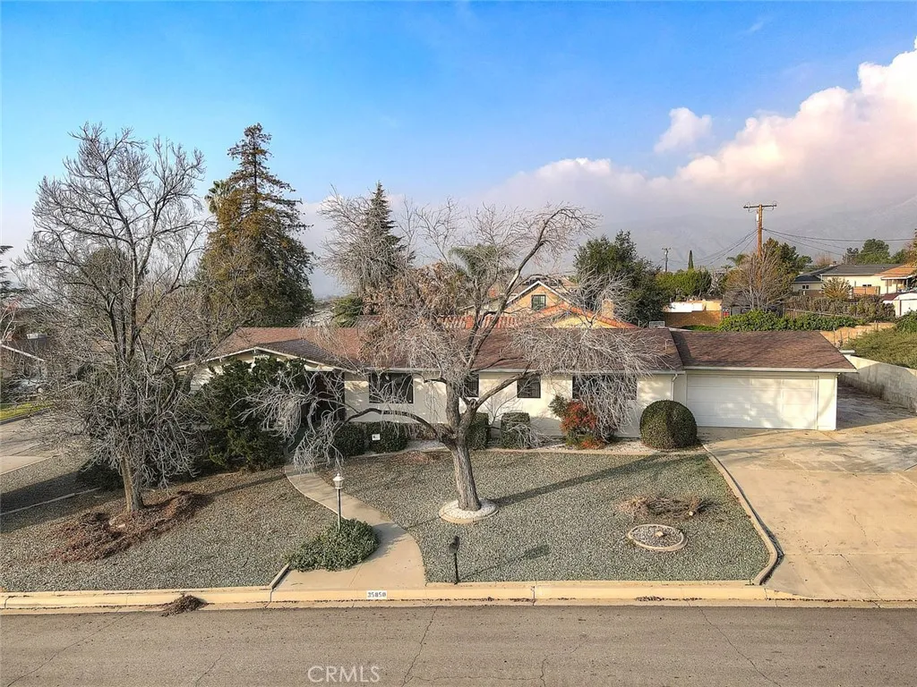 35850 Cornell, Yucaipa, California 92399 home-pic-8