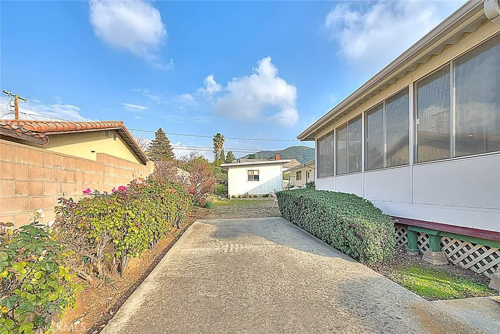 35850 Cornell, Yucaipa, California 92399 home-pic-51