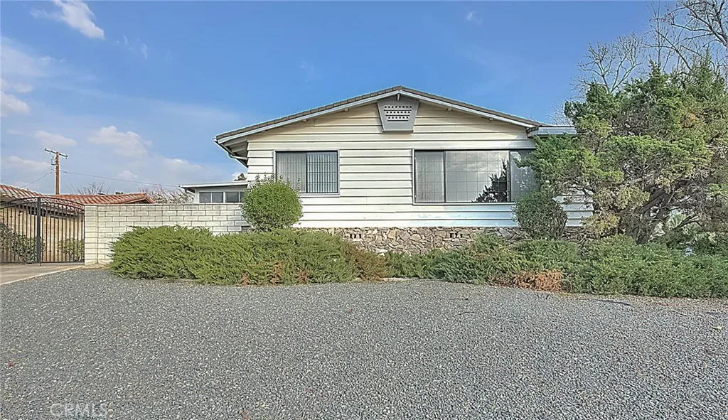 35850 Cornell, Yucaipa, California 92399 home-pic-6