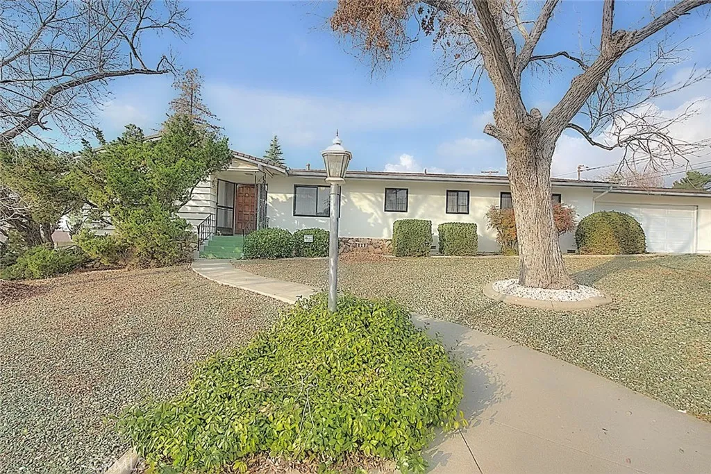 35850 Cornell, Yucaipa, California 92399 home-pic-2