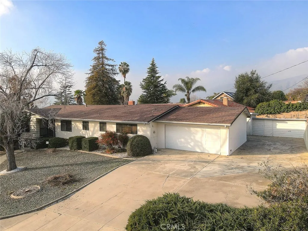 35850 Cornell, Yucaipa, California 92399 home-pic-7