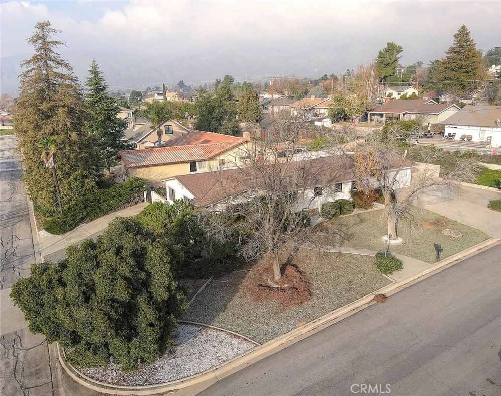 35850 Cornell, Yucaipa, California 92399 home-pic-11
