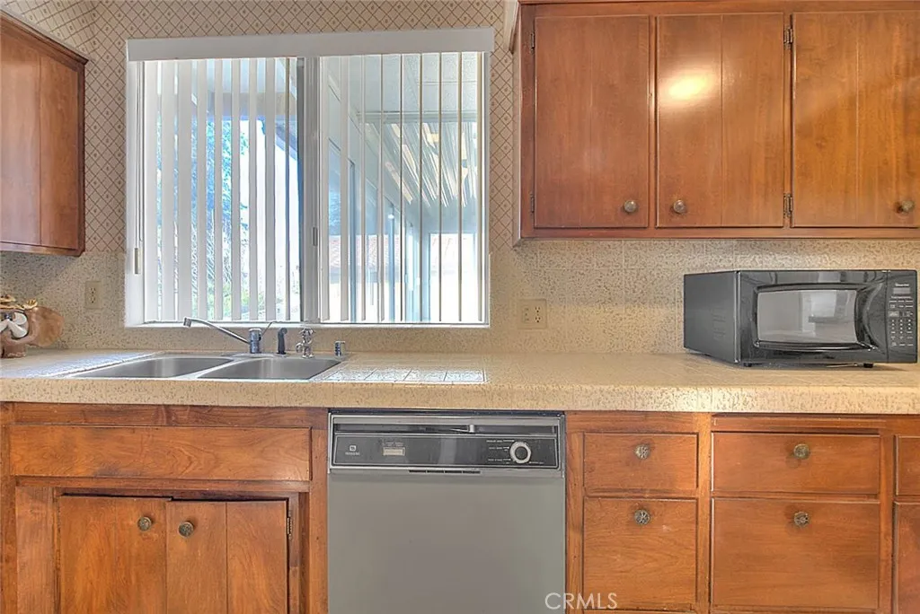 35850 Cornell, Yucaipa, California 92399 home-pic-21