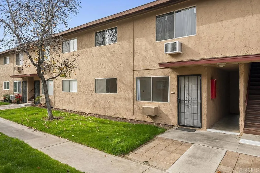 9721 Winter Gardens 151, Lakeside, California 92040 home-pic-2