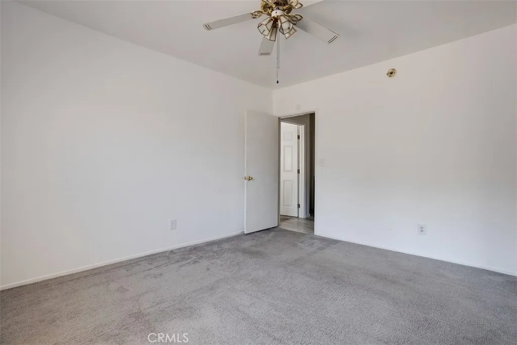 15112 Domino, Van Nuys, California 91411 home-pic-36