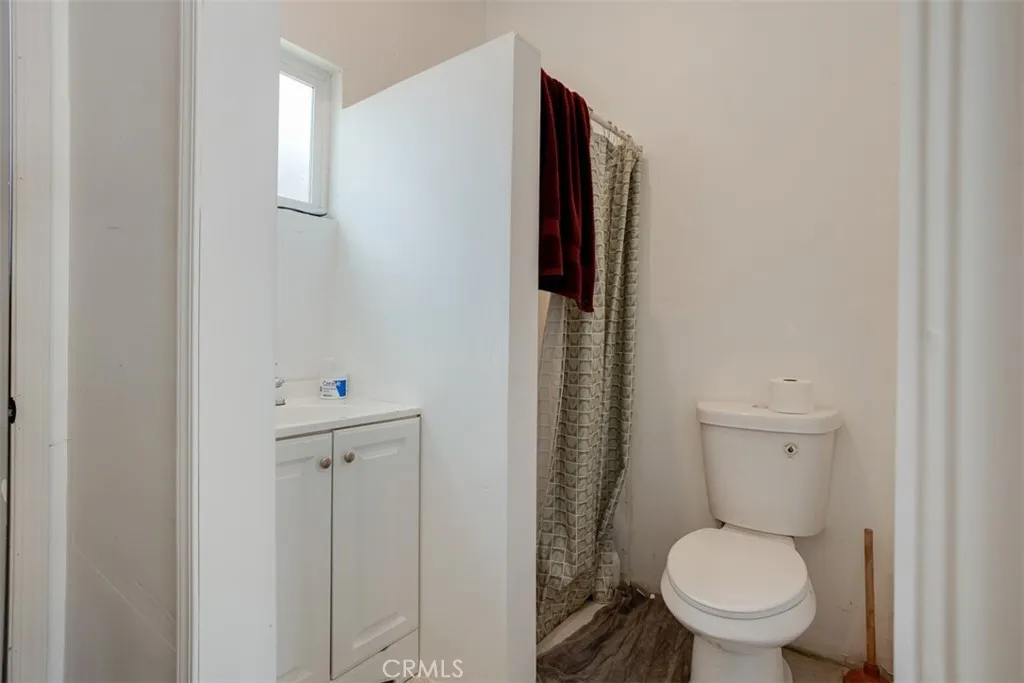 15112 Domino, Van Nuys, California 91411 home-pic-47