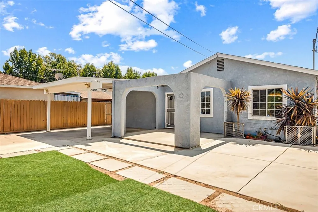 15112 Domino, Van Nuys, California 91411 home-pic-1