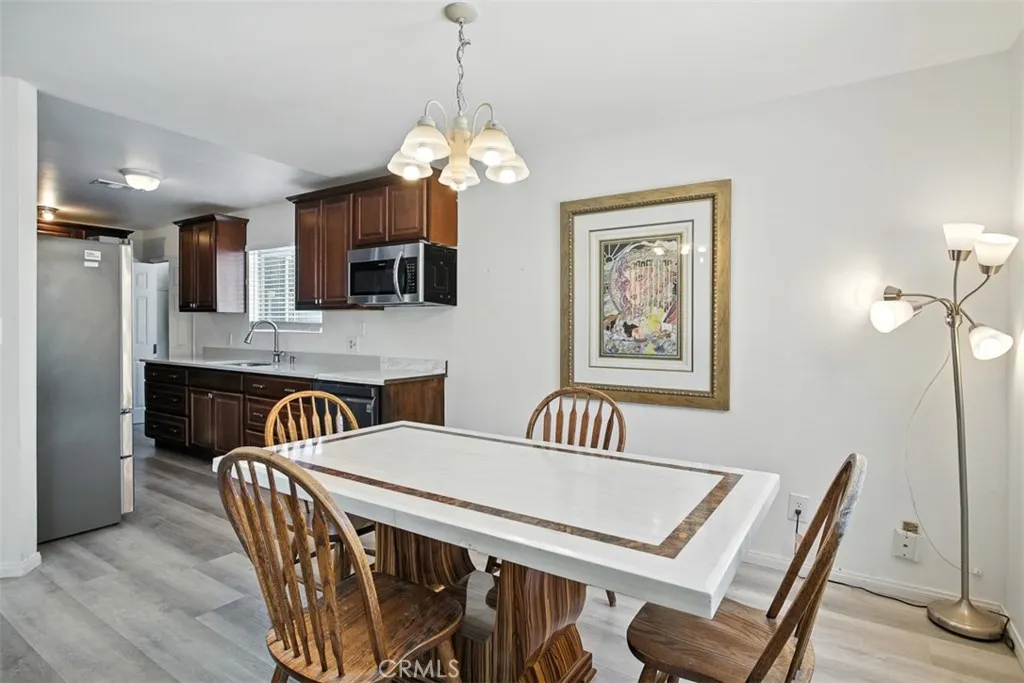 15112 Domino, Van Nuys, California 91411 home-pic-22