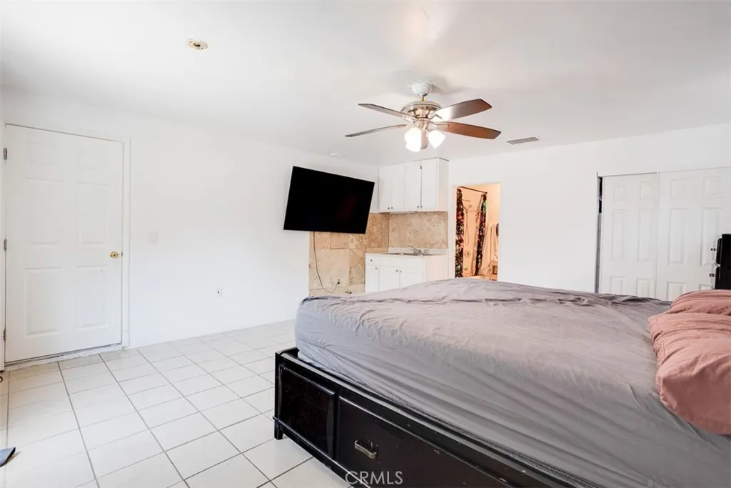 15112 Domino, Van Nuys, California 91411 home-pic-30