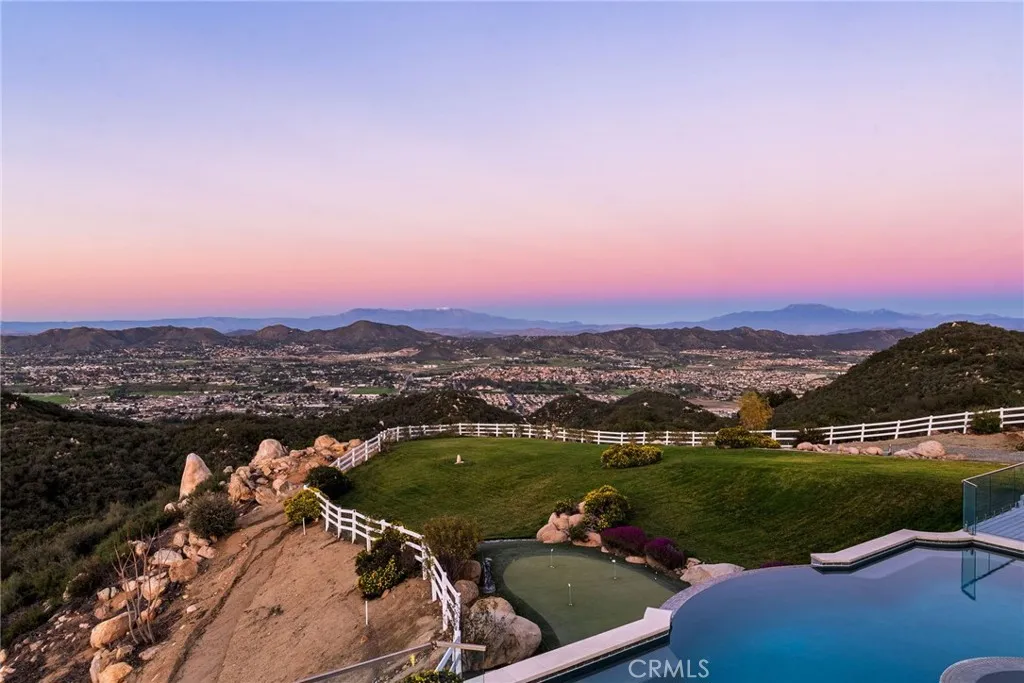 37731 Via Baya, Murrieta, California 92562 home-pic-9
