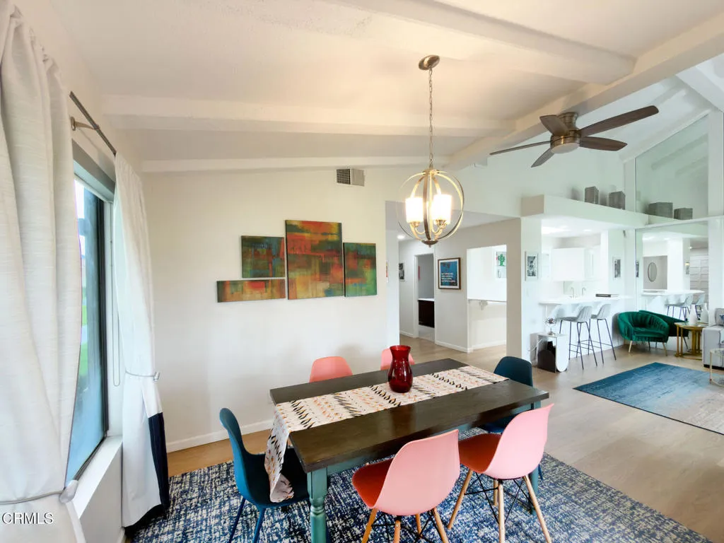 314 Villena Way, Palm Desert, California 92260 home-pic-11