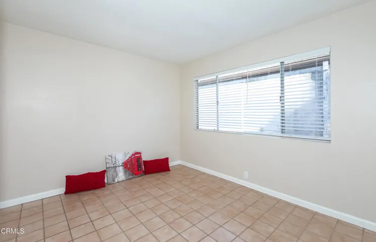 16 5681 Stanford St (Ventura CA)