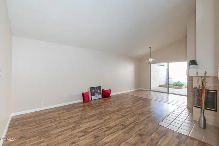 11 5681 Stanford St (Ventura CA)