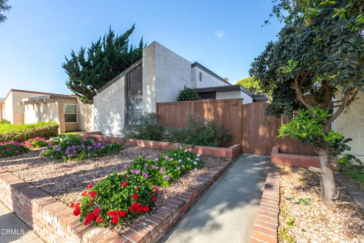 2 5681 Stanford St (Ventura CA)