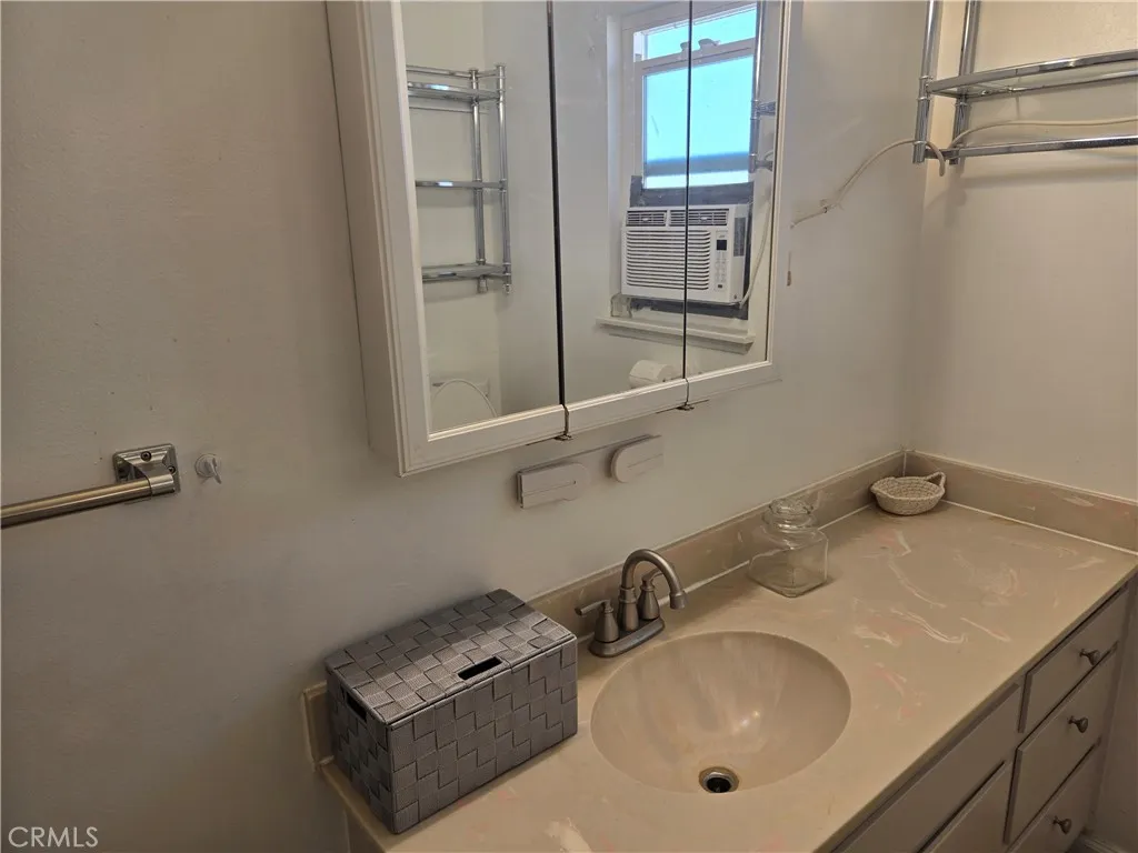 6163 Sun Court, 29 Palms, California 92277 home-pic-13