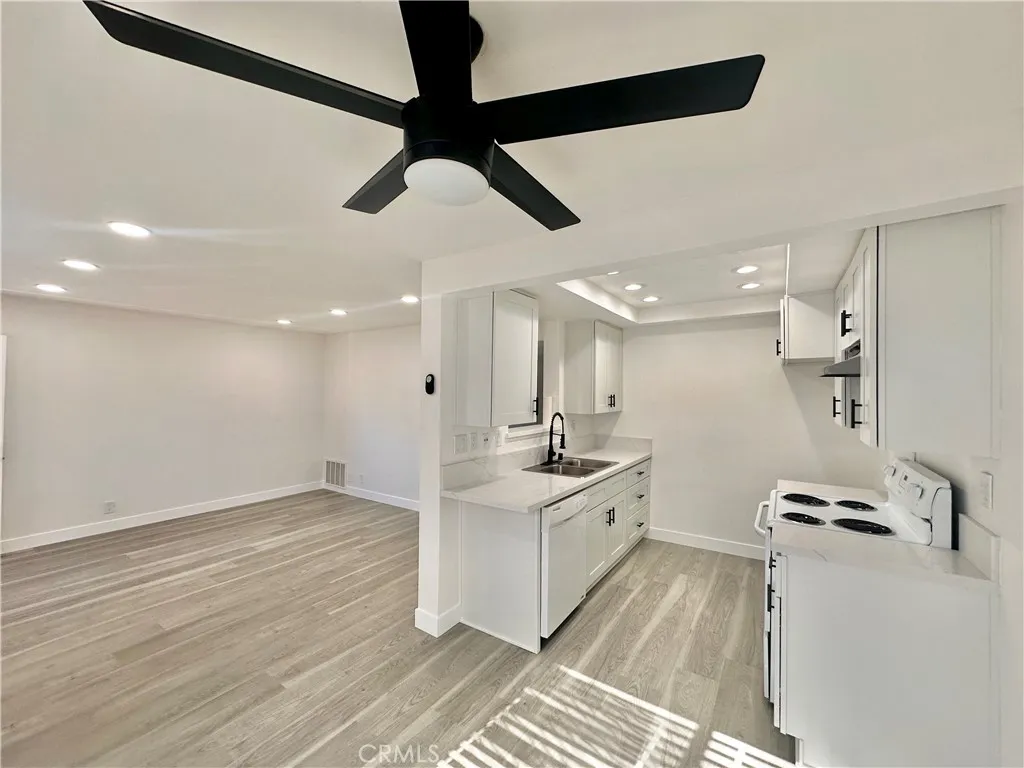 674 Bridgeport, Fullerton, California 92833 home-pic-6