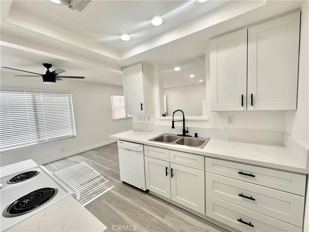 674 Bridgeport, Fullerton, California 92833 home-pic-2