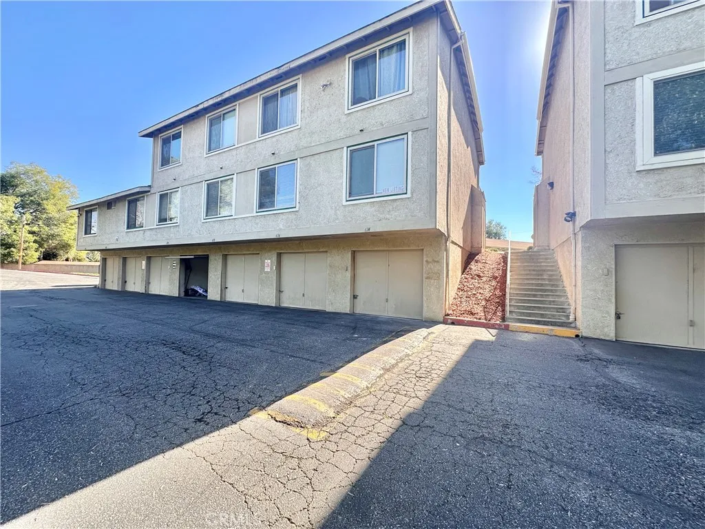 674 Bridgeport, Fullerton, California 92833 home-pic-20