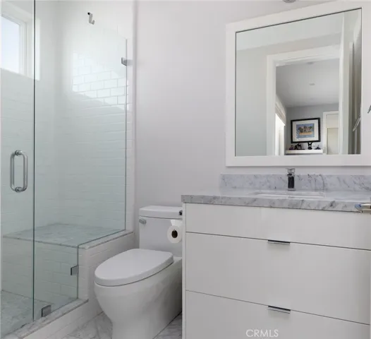 Lower Level Full Bathroom