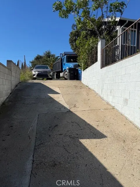 727 N Hazard Avenue, Los Angeles, California 90063 home-pic-3