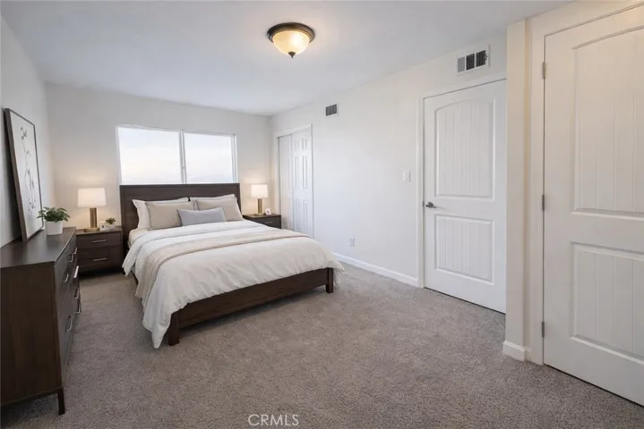 virtual furnishings have been added to photos found in this listing.