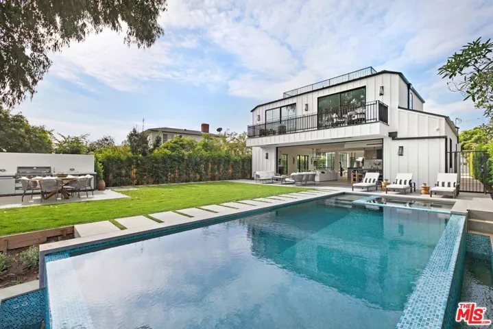 15313 De Pauw Street, Pacific Palisades, California 90272
