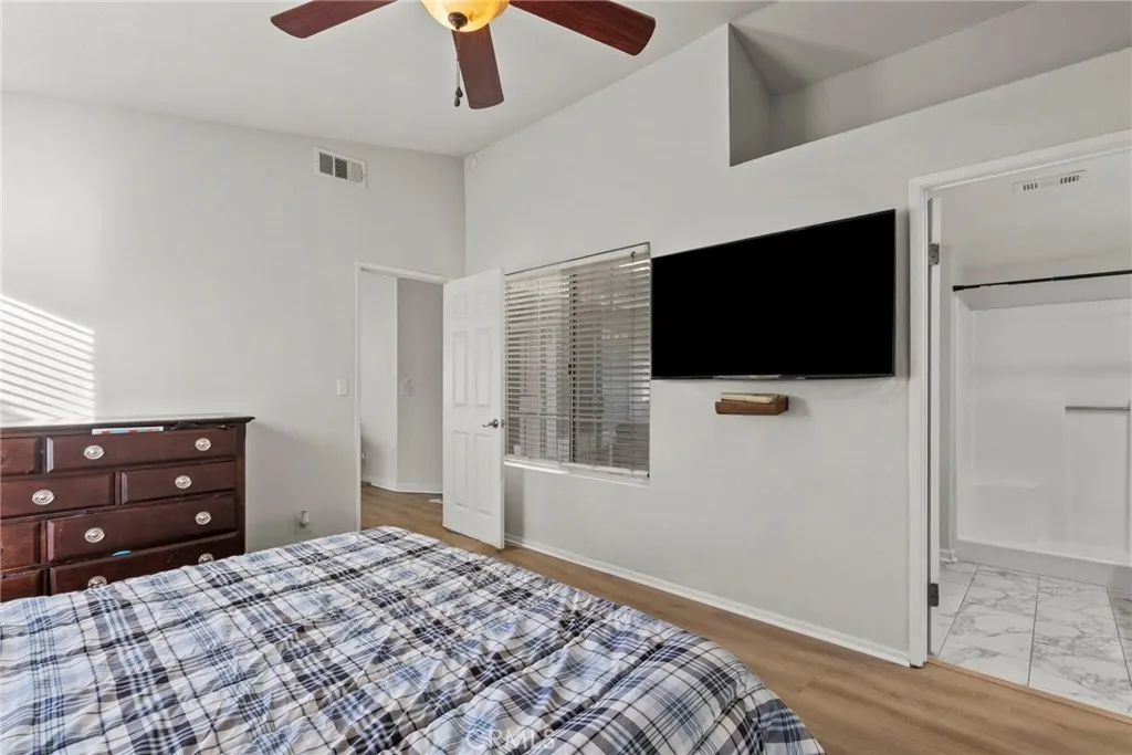 28325 Seco Canyon 365, Saugus, California 91390 home-pic-15