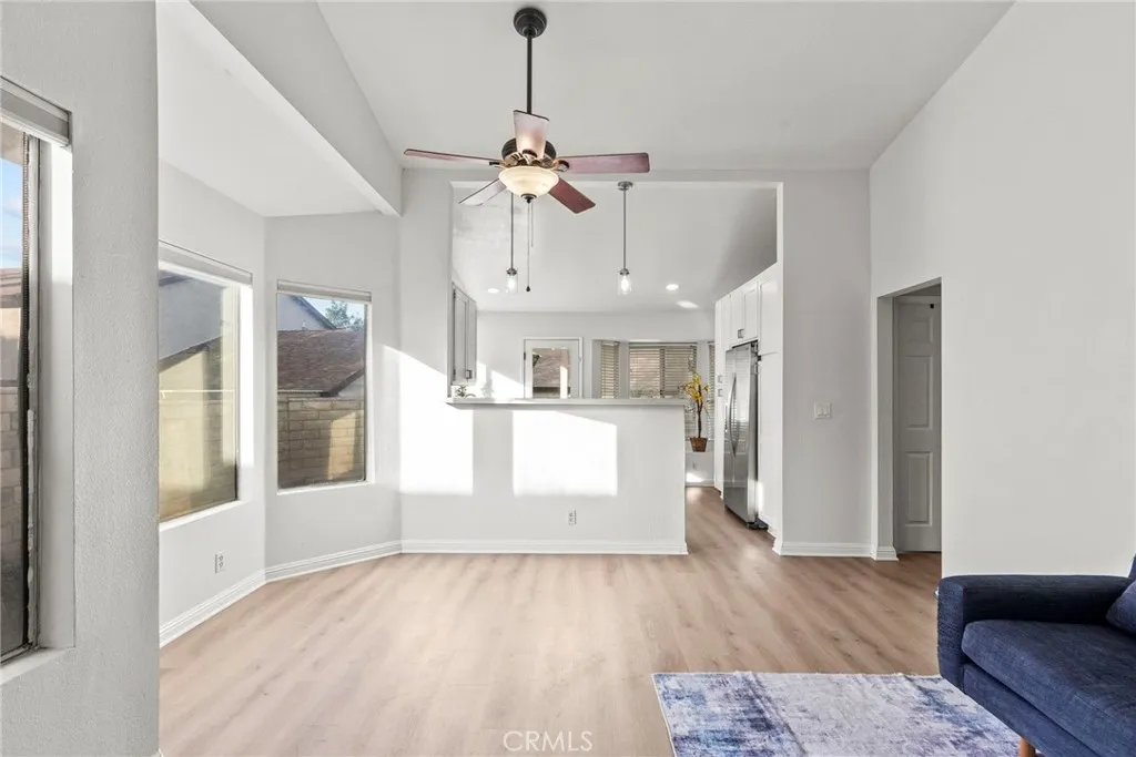 28325 Seco Canyon 365, Saugus, California 91390 home-pic-7