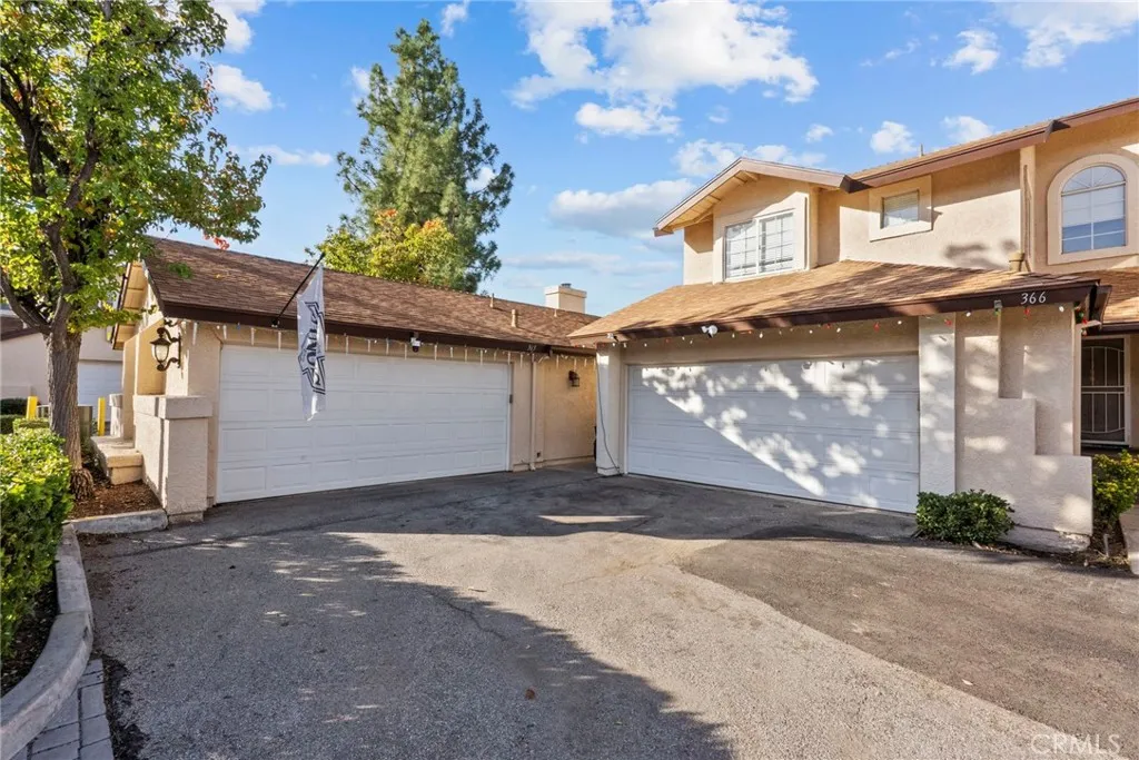 28325 Seco Canyon 365, Saugus, California 91390 home-pic-1