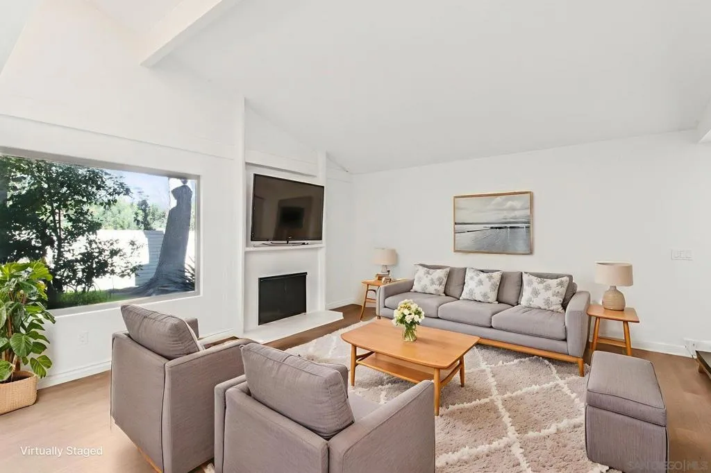 8988 Caminito Verano, La Jolla, California 92037 home-pic-1