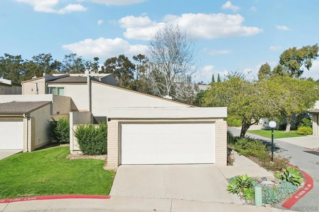 8988 Caminito Verano, La Jolla, California 92037 home-pic-31