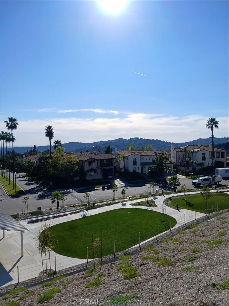 740 Via Arezzo Place, Altadena, California 91001 home-pic-13