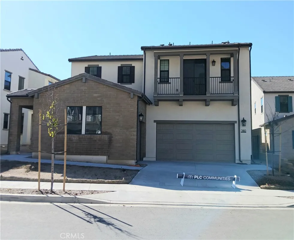 740 Via Arezzo Place, Altadena, California 91001 home-pic-2
