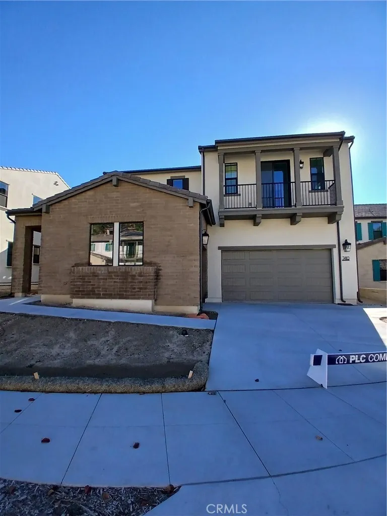 740 Via Arezzo Place, Altadena, California 91001 home-pic-1