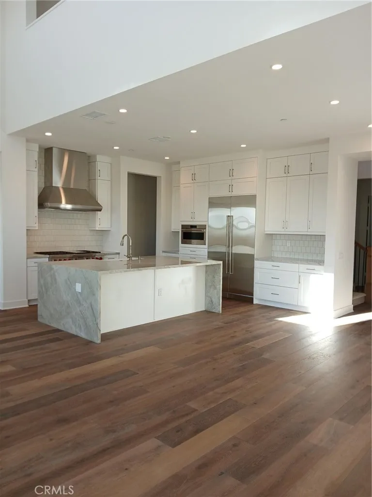 740 Via Arezzo Place, Altadena, California 91001 home-pic-7
