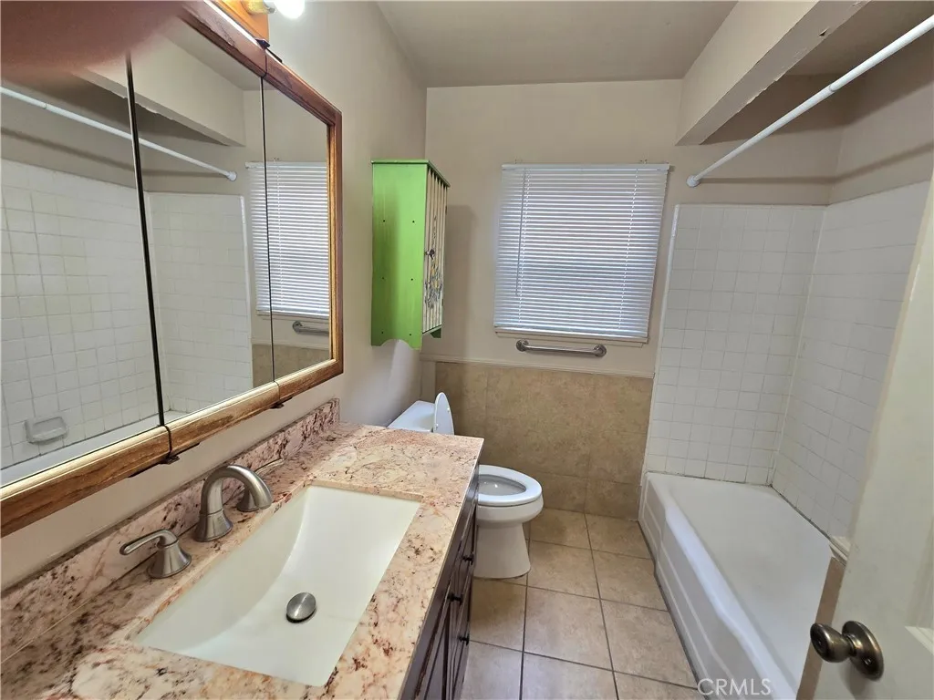 7875 Bellaire Avenue, North Hollywood, California 91605 home-pic-8