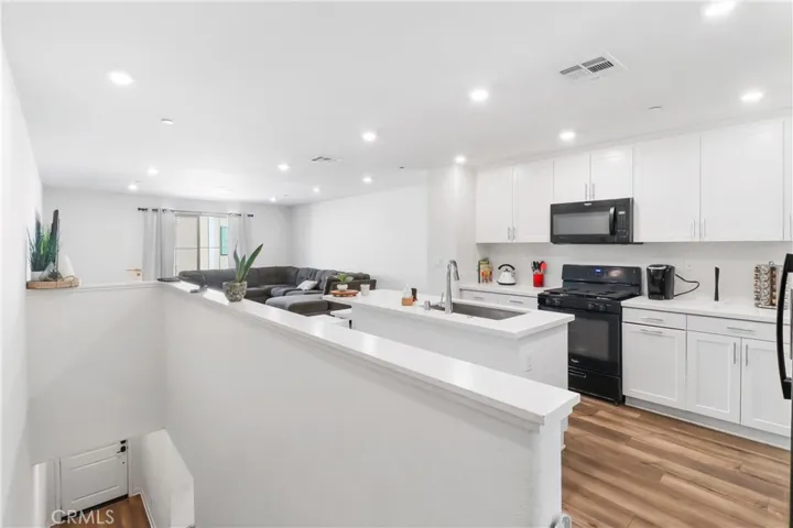466 N Glenwood Avenue 80, Rialto, California 92376