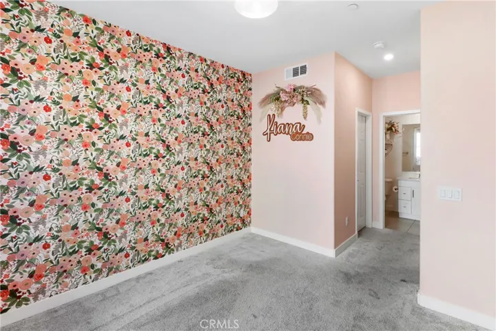 466 N Glenwood Avenue 80, Rialto, California 92376