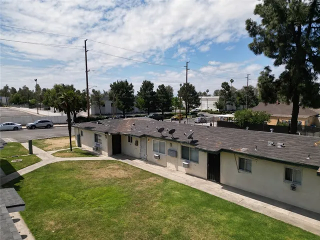 1195 W Spring Street, Riverside, California 92507