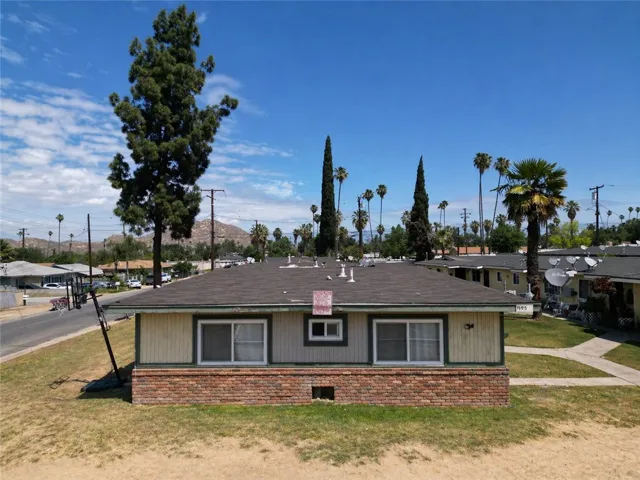 1195 W Spring Street, Riverside, California 92507