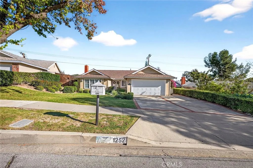 1252 Tamarack, Brea, California 92821 home-pic-4