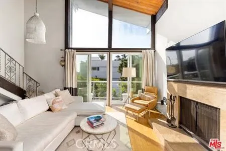 31 Spinnaker Street 15, Marina Del Rey, California 90292